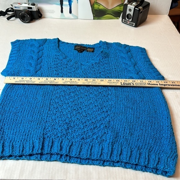 Vintage Jeanne Pierre hand knit sweater - Picture 3 of 7